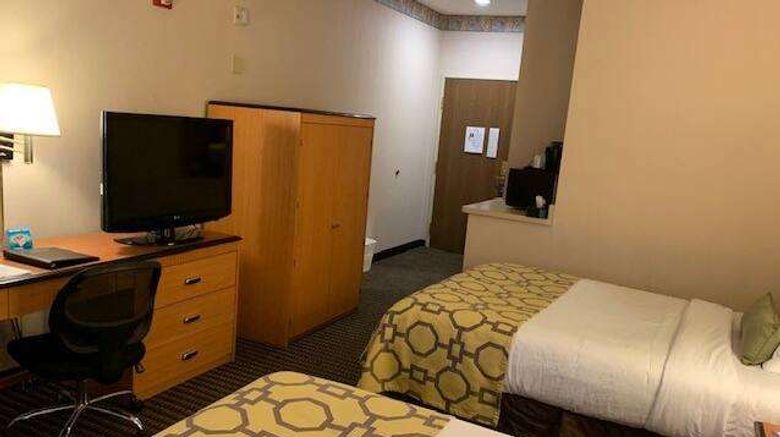 <b>Baymont by Wyndham Casa Grande Room</b>. Images powered by <a href="https://iceportal.shijigroup.com/" title="IcePortal" target="_blank">IcePortal</a>.