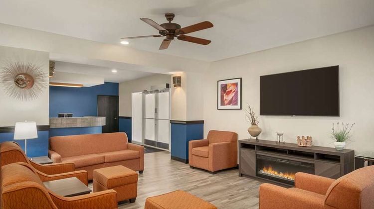 Baymont by Wyndham Casa Grande Lobby