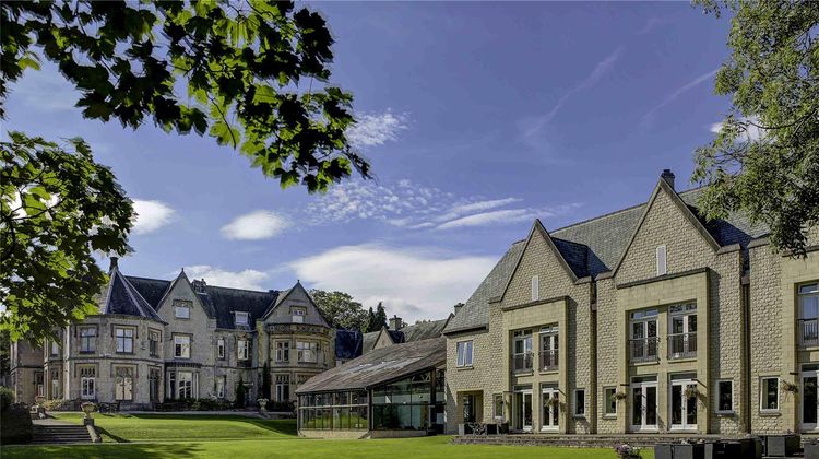 Mercure Kenwood Hotel and Spa Exterior