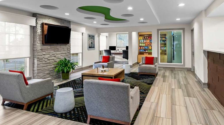 <b>Best Western Niceville-Eglin AFB Hotel Lobby</b>. Images powered by <a href="https://iceportal.shijigroup.com/" title="IcePortal" target="_blank">IcePortal</a>.