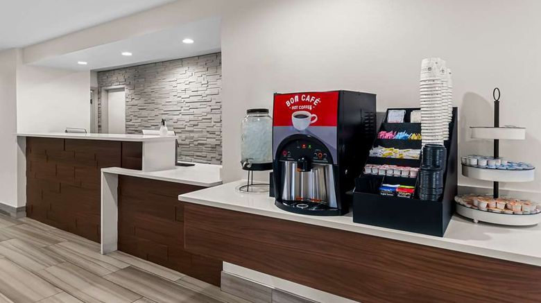 <b>Best Western Niceville-Eglin AFB Hotel Lobby</b>. Images powered by <a href="https://iceportal.shijigroup.com/" title="IcePortal" target="_blank">IcePortal</a>.