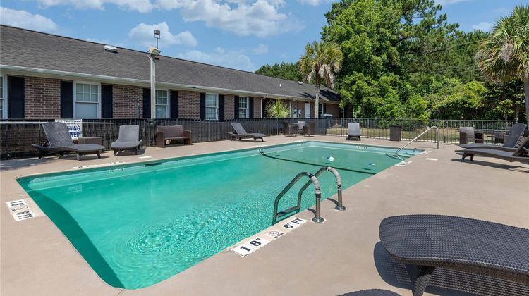 Suburban Studios at the University Pool