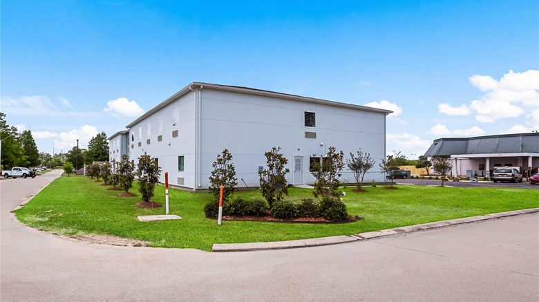 <b>Econo Lodge Baton Rouge Exterior</b>. Images powered by <a href="https://iceportal.shijigroup.com/" title="IcePortal" target="_blank">IcePortal</a>.