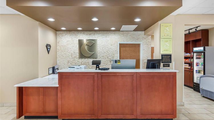 Comfort Suites Greensboro-High Point Lobby