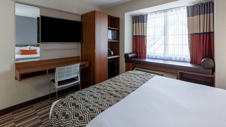 <b>Microtel Sunbury Room</b>. Images powered by <a href="https://iceportal.shijigroup.com/" title="IcePortal" target="_blank">IcePortal</a>.