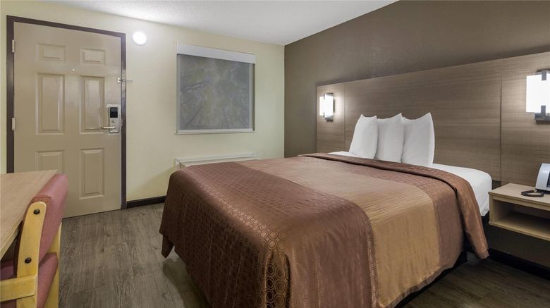 <b>Rodeway Inn Ardmore Room</b>. Images powered by <a href="https://iceportal.shijigroup.com/" title="IcePortal" target="_blank">IcePortal</a>.