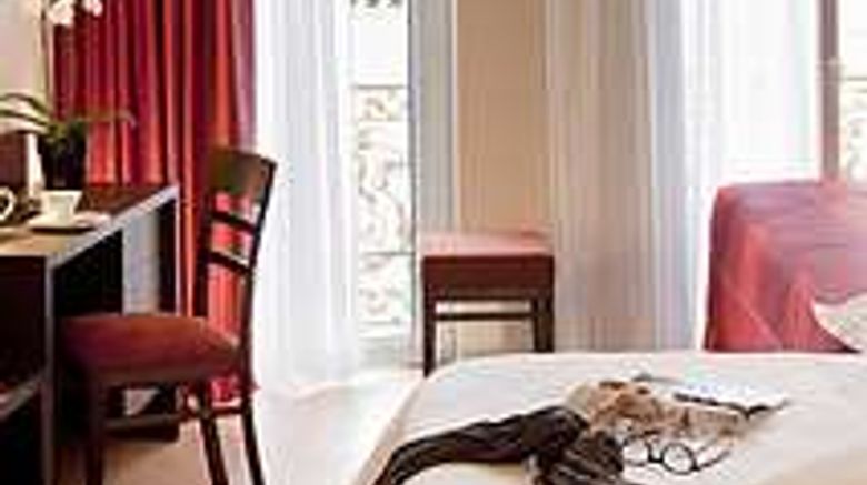 <b>Hotel Escale Oceania Vieux Port Room</b>. Images powered by <a href="https://iceportal.shijigroup.com/" title="IcePortal" target="_blank">IcePortal</a>.