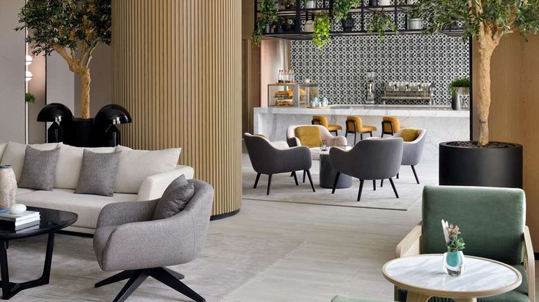 <b>Vida Emirates Hills Lobby</b>. Images powered by <a href="https://iceportal.shijigroup.com/" title="IcePortal" target="_blank">IcePortal</a>.