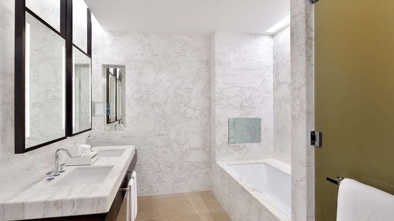<b>Address Sky View Suite</b>. Images powered by <a href="https://iceportal.shijigroup.com/" title="IcePortal" target="_blank">IcePortal</a>.