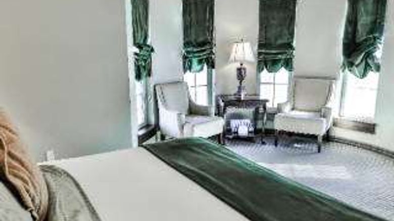 <b>The Springs Resort and Spa Room</b>. Images powered by <a href="https://iceportal.shijigroup.com/" title="IcePortal" target="_blank">IcePortal</a>.