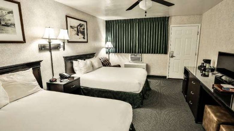 <b>The Springs Resort and Spa Room</b>. Images powered by <a href="https://iceportal.shijigroup.com/" title="IcePortal" target="_blank">IcePortal</a>.