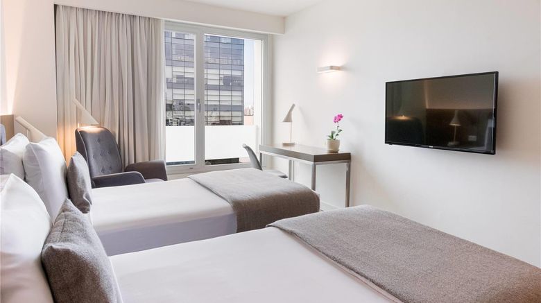 <b>Dazzler by Wyndham Lima San Isidro Room</b>. Images powered by <a href="https://iceportal.shijigroup.com/" title="IcePortal" target="_blank">IcePortal</a>.