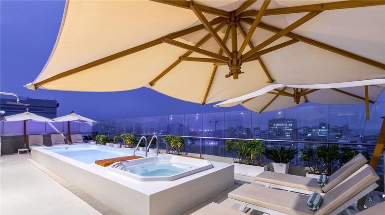 <b>Dazzler by Wyndham Lima San Isidro Pool</b>. Images powered by <a href="https://iceportal.shijigroup.com/" title="IcePortal" target="_blank">IcePortal</a>.