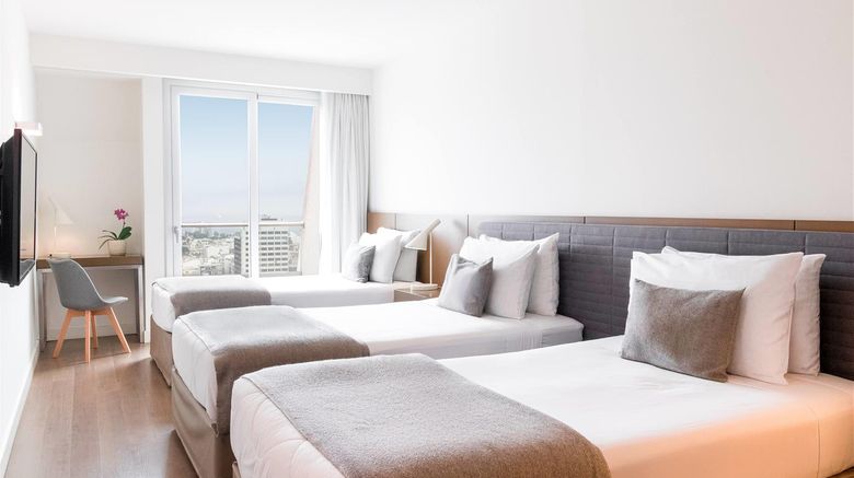 <b>Dazzler by Wyndham Lima San Isidro Room</b>. Images powered by <a href="https://iceportal.shijigroup.com/" title="IcePortal" target="_blank">IcePortal</a>.