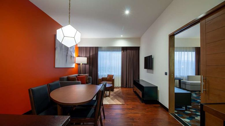 <b>DoubleTree by Hilton Celaya Room</b>. Images powered by <a href="https://iceportal.shijigroup.com/" title="IcePortal" target="_blank">IcePortal</a>.