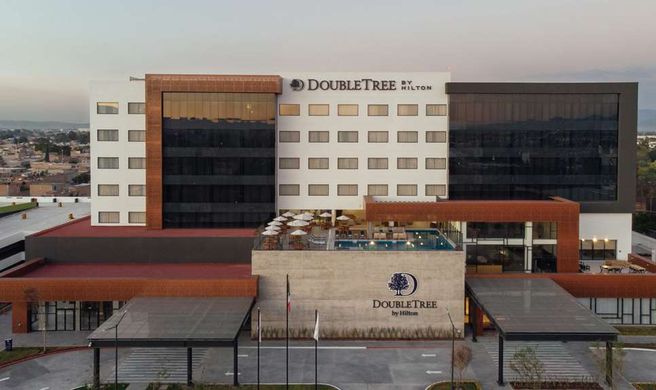 DoubleTree by Hilton Celaya Exterior