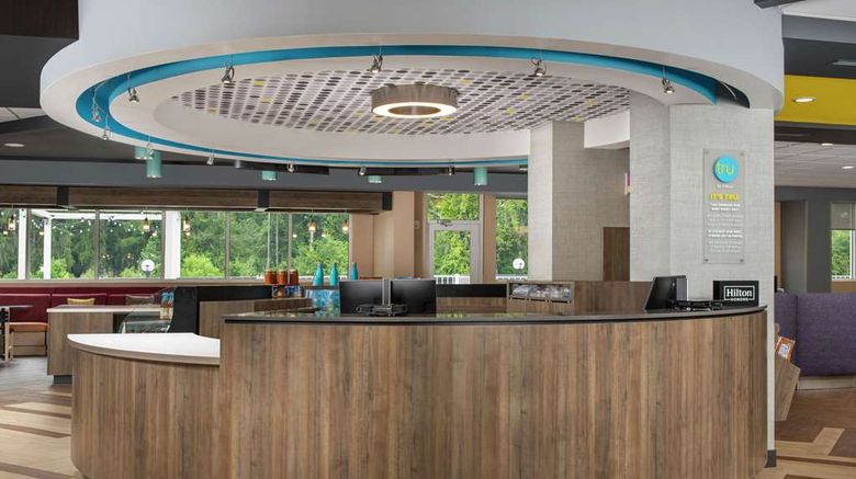 <b>Tru by Hilton Lake City Lobby</b>. Images powered by <a href="https://iceportal.shijigroup.com/" title="IcePortal" target="_blank">IcePortal</a>.