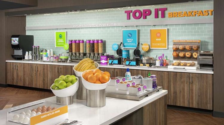 Tru by Hilton Lake City Restaurant