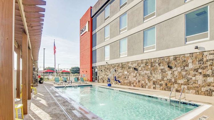 Home2 Suites by Hilton Foley Pool