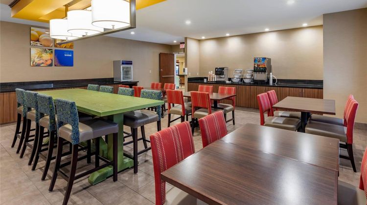 Comfort Inn & Suites Dallas-Addison Restaurant