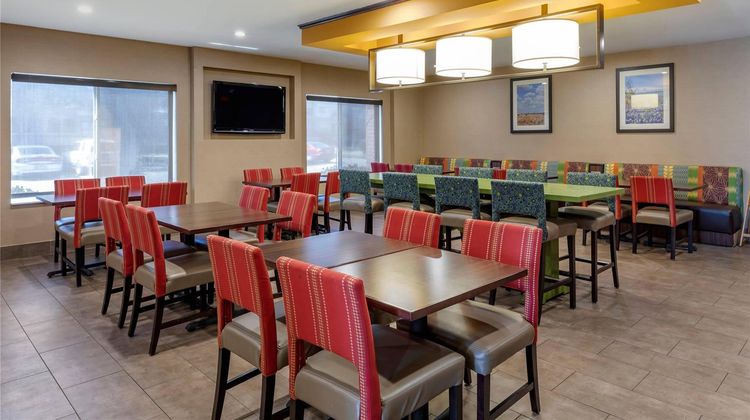 Comfort Inn & Suites Dallas-Addison Restaurant