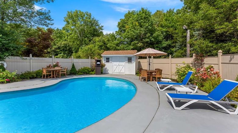 <b>Best Western West Lebanon Hanover Pool</b>. Images powered by <a href="https://iceportal.shijigroup.com/" title="IcePortal" target="_blank">IcePortal</a>.