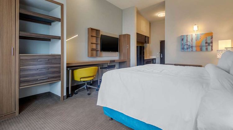 MainStay Suites Bricktown Room