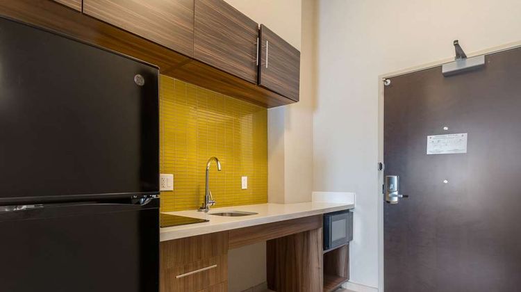 MainStay Suites Bricktown Room