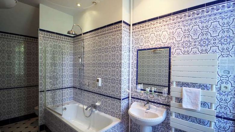 <b>Domaine de Moresville Room</b>. Images powered by <a href="https://iceportal.shijigroup.com/" title="IcePortal" target="_blank">IcePortal</a>.