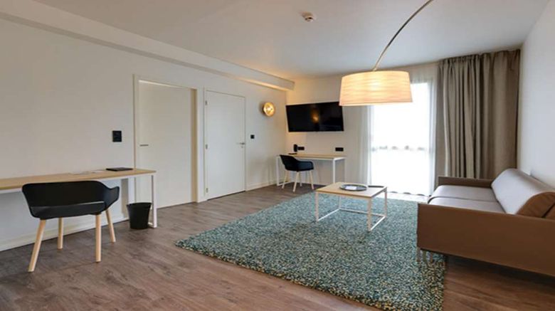 <b>Best Western Hotel Armor Park Dinan Suite</b>. Images powered by <a href="https://iceportal.shijigroup.com/" title="IcePortal" target="_blank">IcePortal</a>.