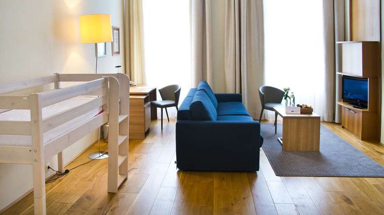 <b>HiLight Suites Hotel Suite</b>. Images powered by <a href="https://iceportal.shijigroup.com/" title="IcePortal" target="_blank">IcePortal</a>.