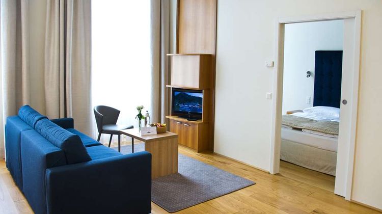 HiLight Suites Hotel Suite