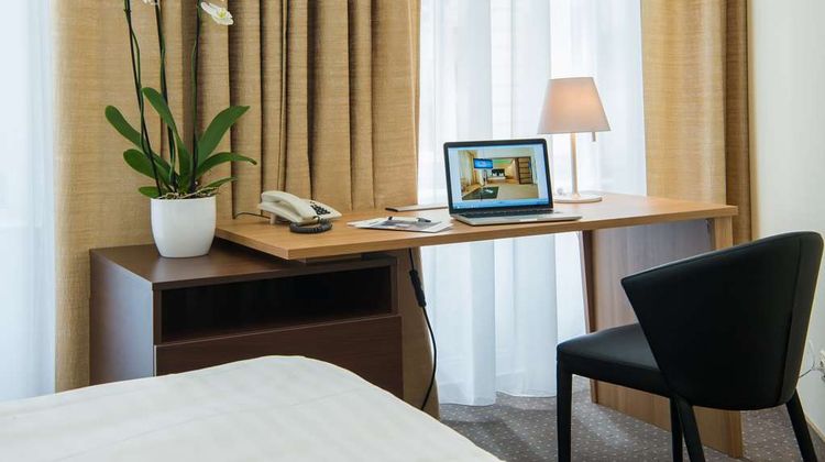 HiLight Suites Hotel Room