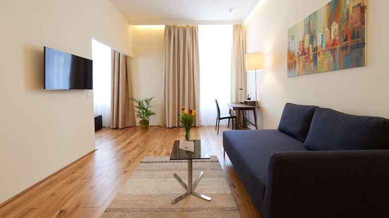 <b>HiLight Suites Hotel Room</b>. Images powered by <a href="https://iceportal.shijigroup.com/" title="IcePortal" target="_blank">IcePortal</a>.