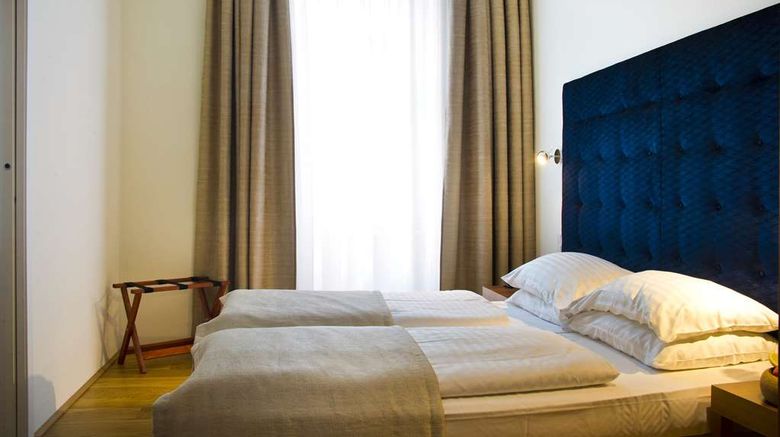 <b>HiLight Suites Hotel Suite</b>. Images powered by <a href="https://iceportal.shijigroup.com/" title="IcePortal" target="_blank">IcePortal</a>.