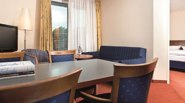 <b>Seminaris SeeHotel Potsdam Suite</b>. Images powered by <a href="https://iceportal.shijigroup.com/" title="IcePortal" target="_blank">IcePortal</a>.