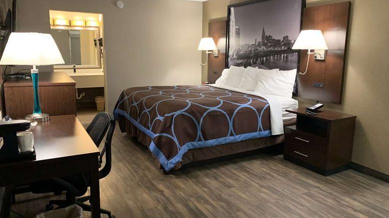 <b>Super 8 by Wyndham Cookeville Room</b>. Images powered by <a href="https://iceportal.shijigroup.com/" title="IcePortal" target="_blank">IcePortal</a>.