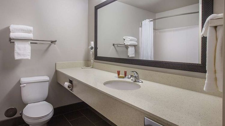Coast Hilltop Inn Room