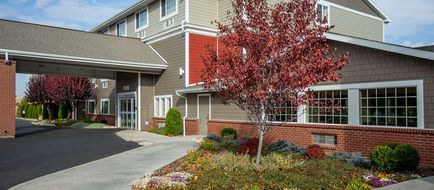 Coast Hilltop Inn Exterior