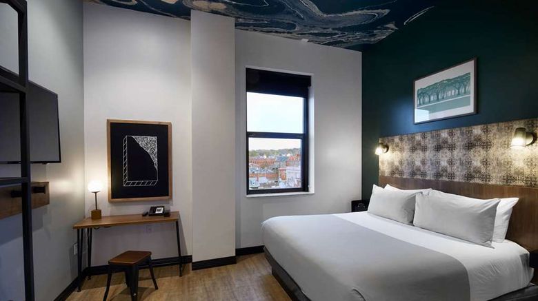 <b>TRYP by Wyndham Pittsburgh/Lawrenceville Room</b>. Images powered by <a href="https://iceportal.shijigroup.com/" title="IcePortal" target="_blank">IcePortal</a>.
