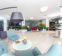 TRYP by Wyndham Cuenca Zahir Lobby