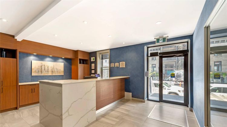 Quality Inn CentreVille Lobby