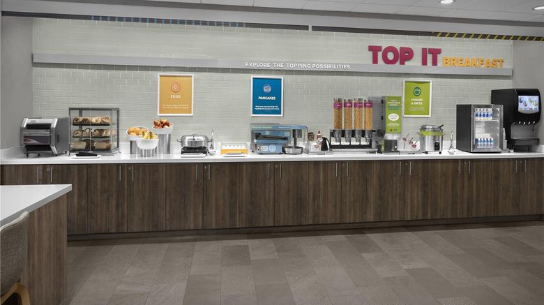 <b>Tru by Hilton Mt Pleasant Charleston Restaurant</b>. Images powered by <a href="https://iceportal.shijigroup.com/" title="IcePortal" target="_blank">IcePortal</a>.