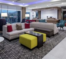 Hilton Garden Inn Downtown Lobby