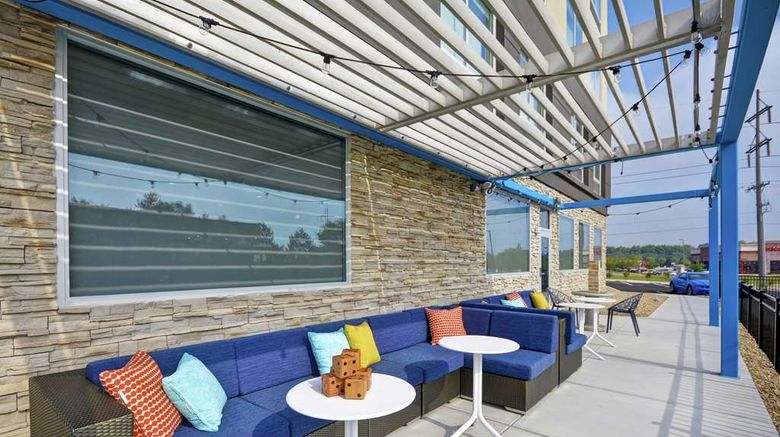 <b>Tru by Hilton Beavercreek Daytona Exterior</b>. Images powered by <a href="https://iceportal.shijigroup.com/" title="IcePortal" target="_blank">IcePortal</a>.