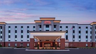 Hampton Inn and Suites Bridgeview