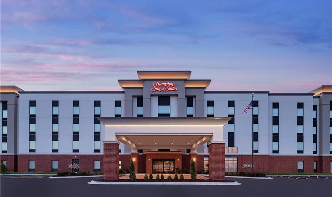 Hampton Inn and Suites Bridgeview Exterior