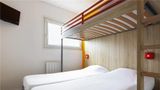 HotelF1  Reims Tinqueux Room