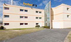 HotelF1  Reims Tinqueux