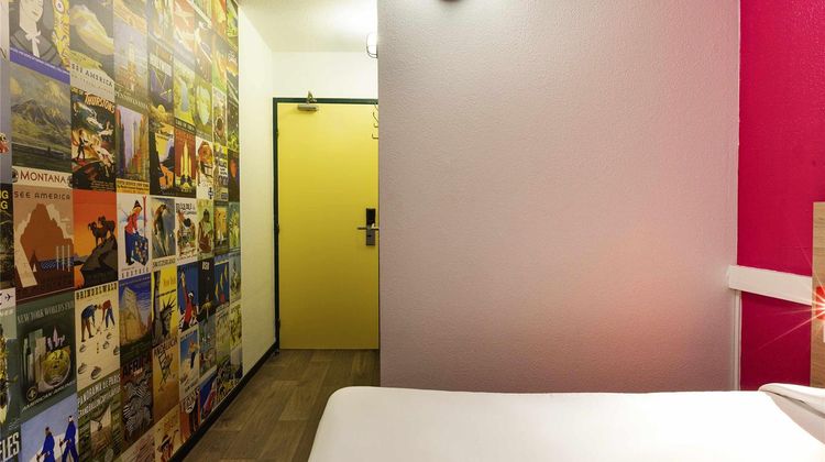 HotelF1  Reims Tinqueux Room